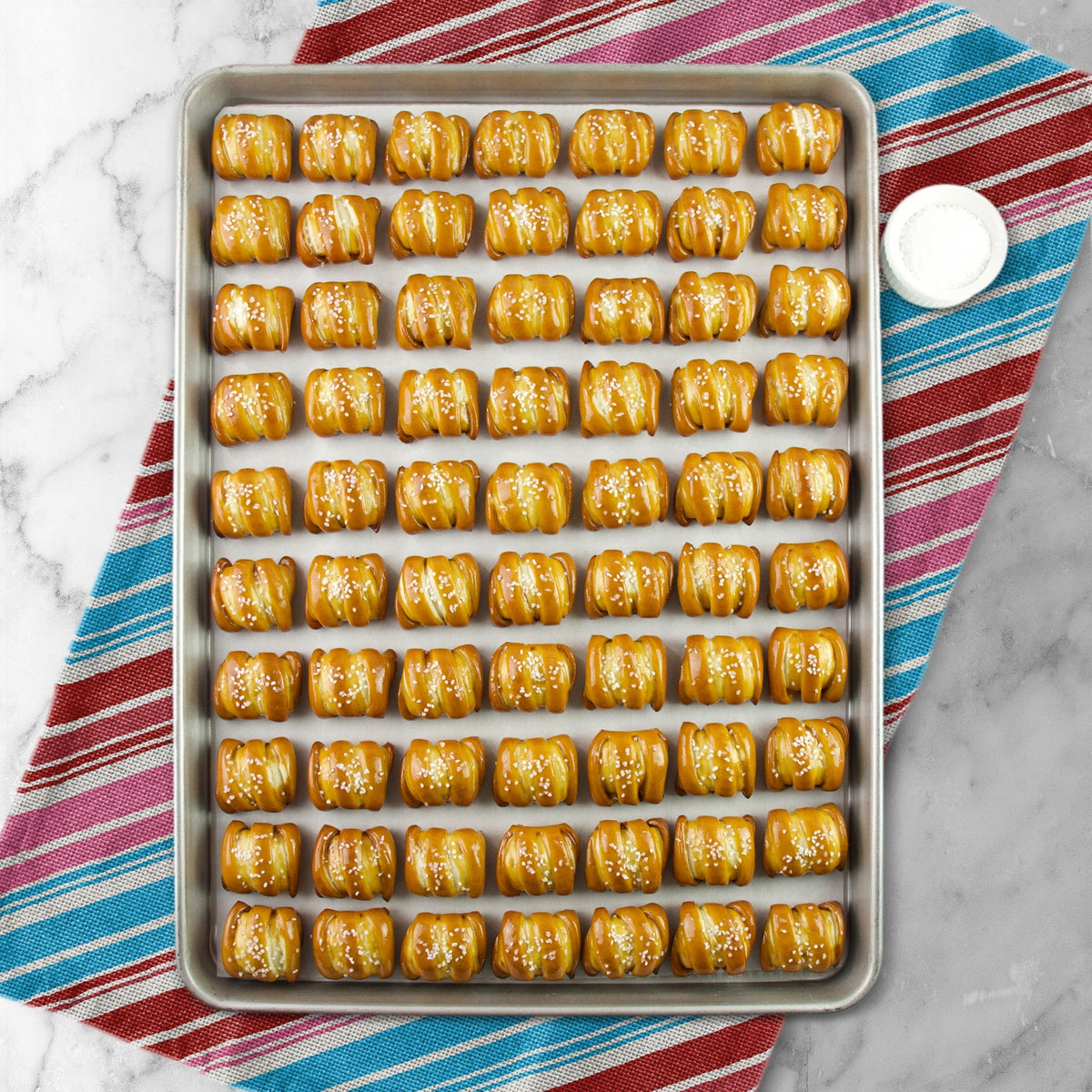 One-Timer Bites Soft Pretzel Box - Happy Birthday